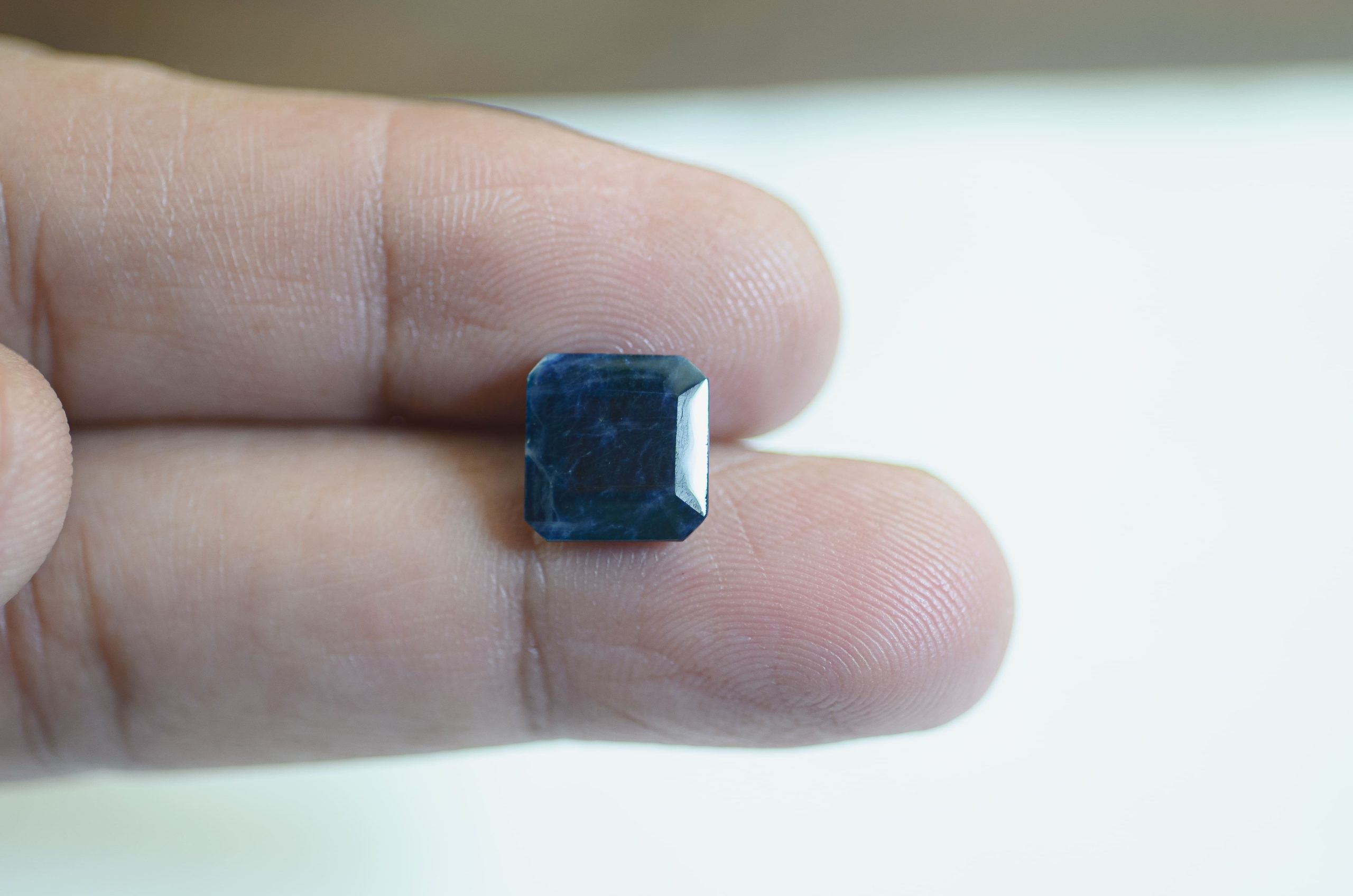 NATURAL BLUE SAPPHIRE 4.00 ct