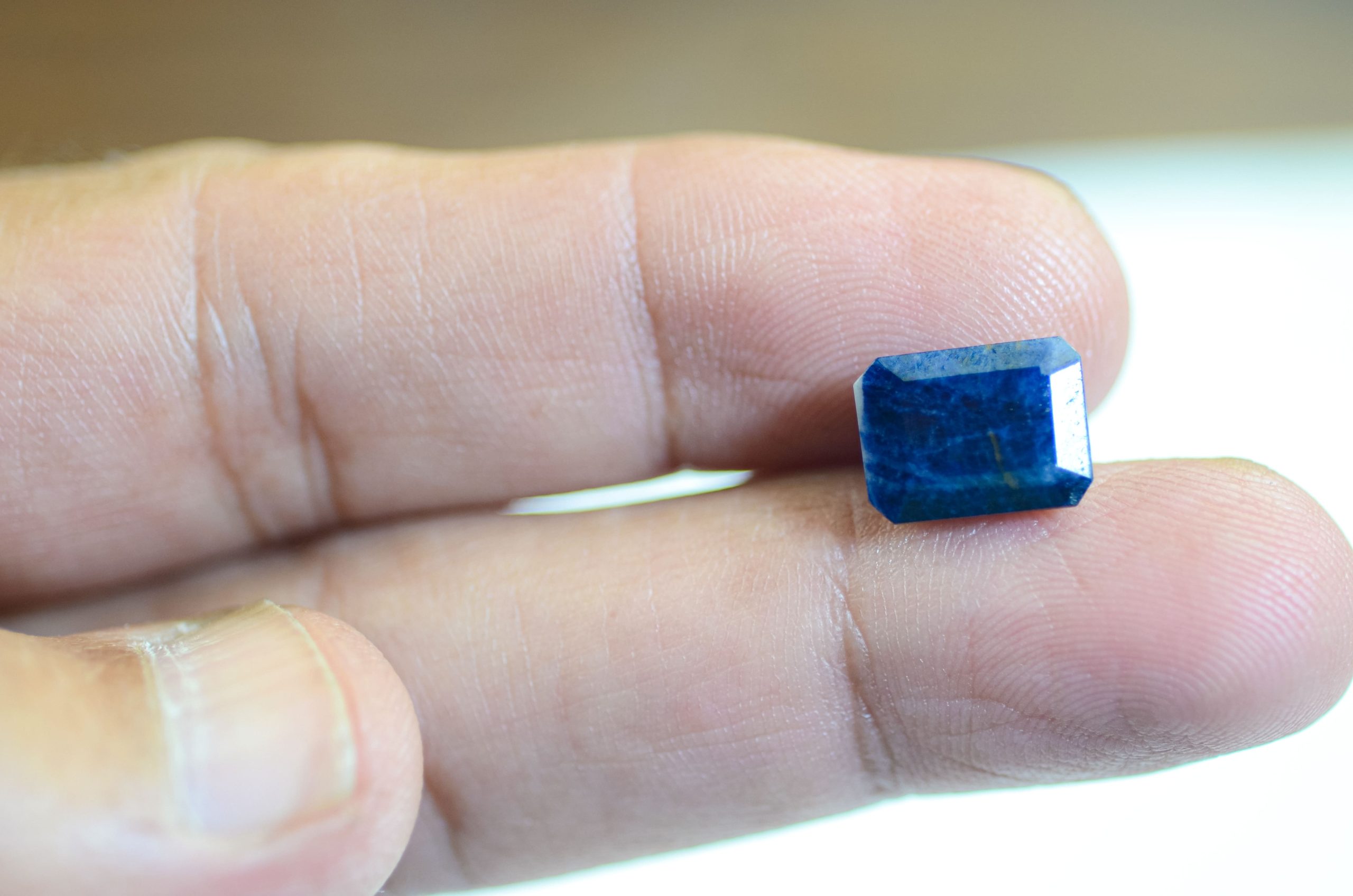 NATURAL BLUE SAPPHIRE 4.60 ct