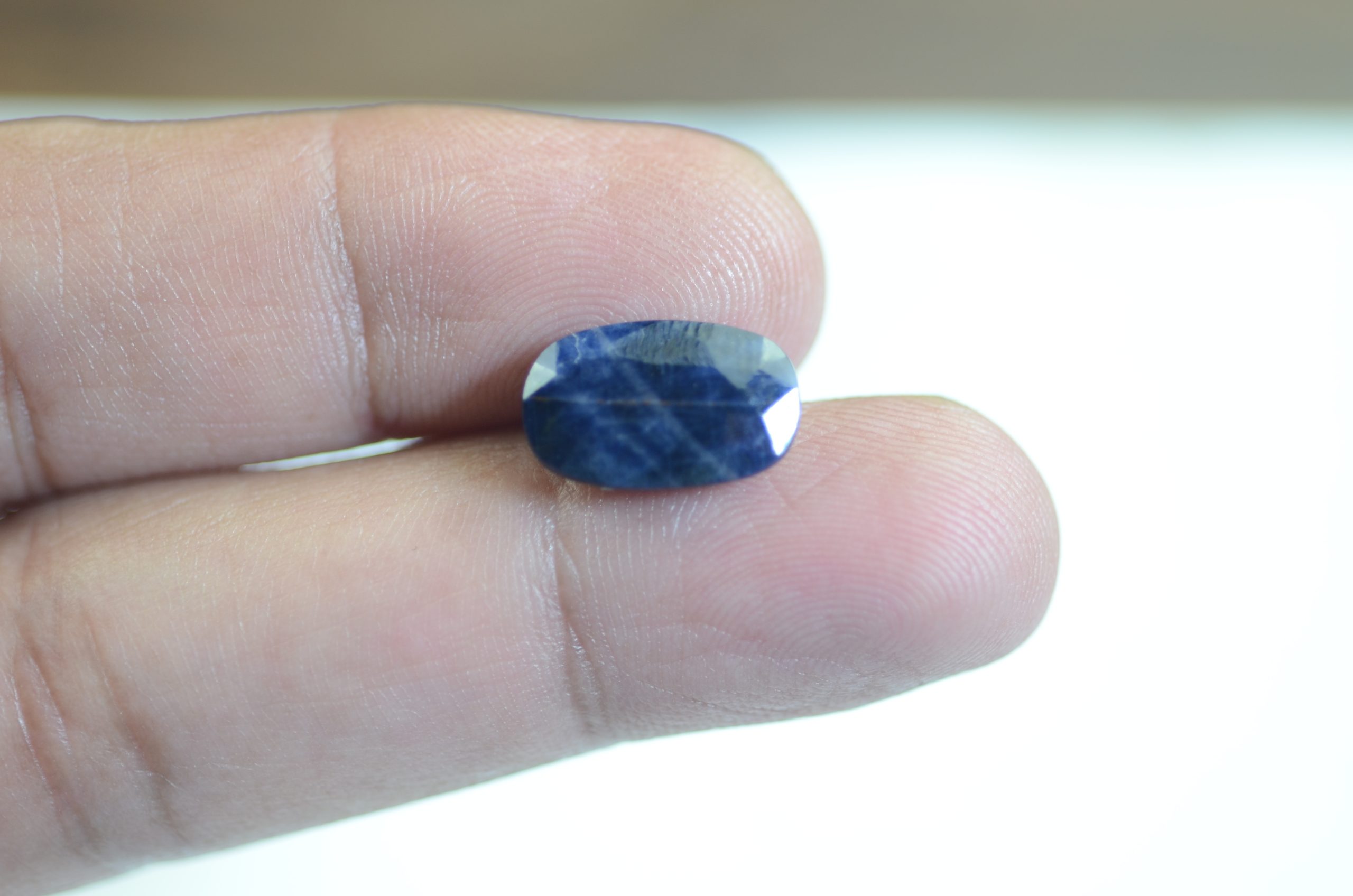 NATURAL BLUE SAPPHIRE 5.30 ct